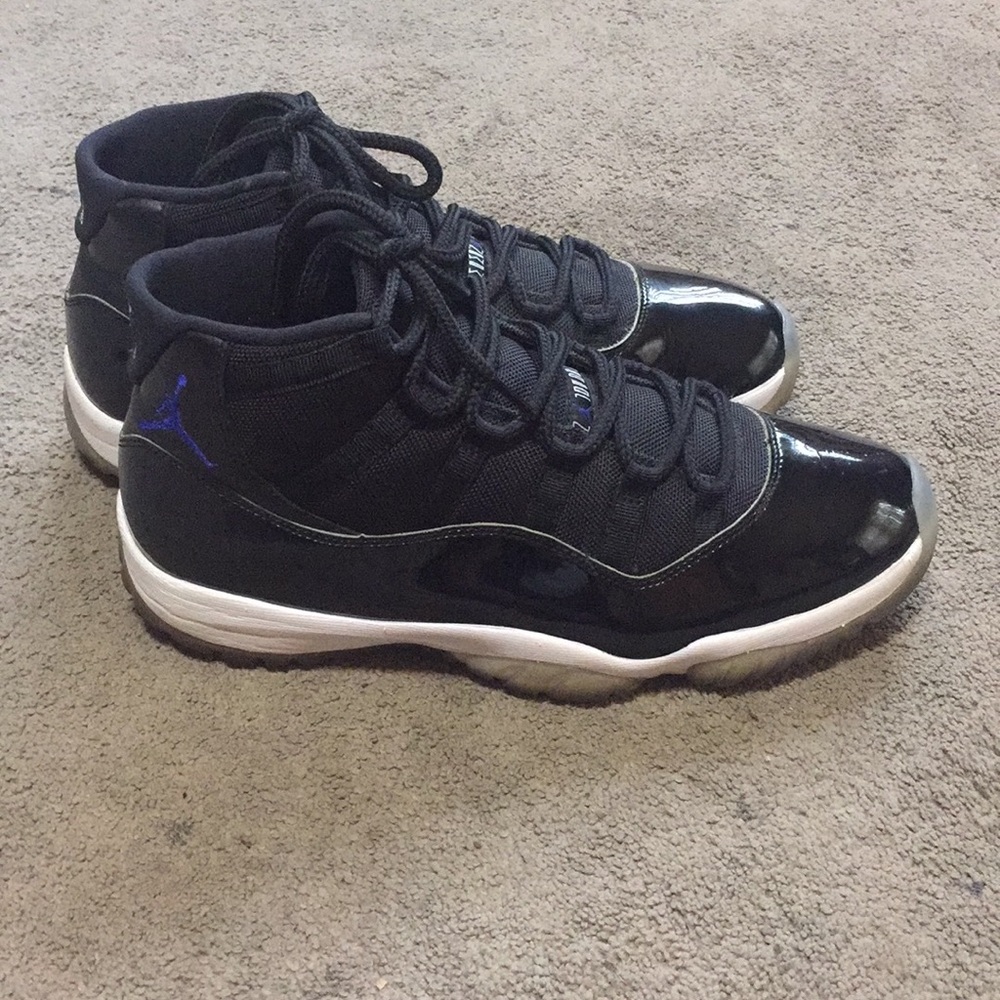 Space Jam 11s - Picture 2 of 3